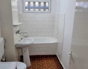 Appartement 4 chambres à vendre dans Cluj-napoca, zone Manastur