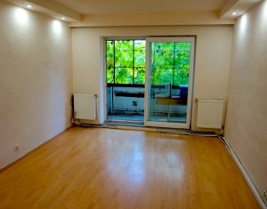 Apartment 3 rooms for sale in Cluj-napoca, zone Intre Lacuri