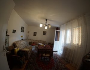 Appartement 4 chambres à vendre dans Cluj-napoca, zone Manastur