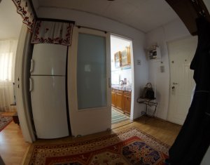 Appartement 4 chambres à vendre dans Cluj-napoca, zone Manastur