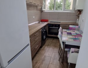 Apartament 2 camere decomandat, cu balcon și boxă, situat în Manastur