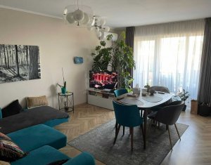 Sale apartment 3 rooms in Cluj-napoca, zone Iris