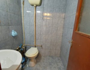 Apartament spatios cu 3 camere decomandate, zona Piata Ion Mester