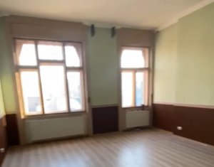 Appartement 4 chambres à vendre dans Cluj-napoca, zone Centru