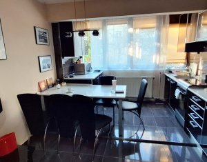 Vanzare apartament 4 camere in Cluj-napoca, zona Grigorescu