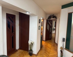 Apartment 4 rooms for sale in Cluj-napoca, zone Manastur