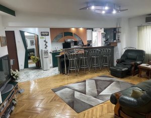 Apartment 4 rooms for sale in Cluj-napoca, zone Manastur