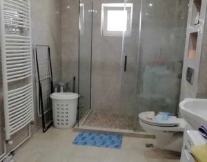 Appartement 4 chambres à vendre dans Cluj-napoca, zone Manastur