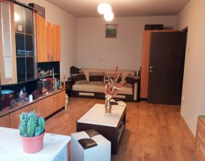 De vanzare apartament cu 2 camare decomandat Manastur