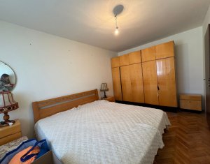 Appartement 4 chambres à vendre dans Cluj-napoca, zone Manastur