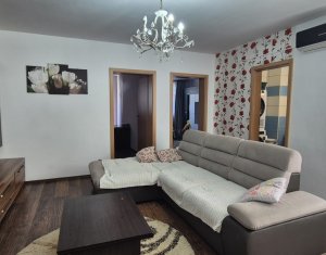 Sale apartment 3 rooms in Floresti