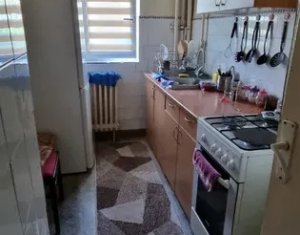 Sale apartment 3 rooms in Cluj-napoca, zone Manastur