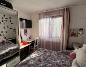 Apartament cu 3 camere, etaj 2, parcare subterana, Floresti