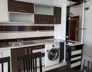 Apartament modern cu 3 camere, dressing si parcare in Floresti