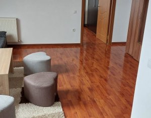 Sale apartment 2 rooms in Floresti