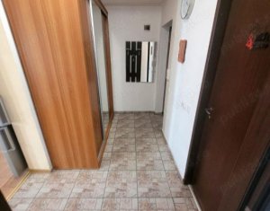 Apartment 2 rooms for sale in Floresti