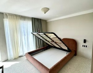 Apartament cu 3 camere, suprafata de 100 mp.