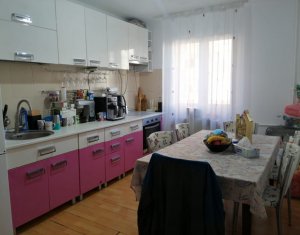 Sale apartment 3 rooms in Cluj-napoca, zone Manastur