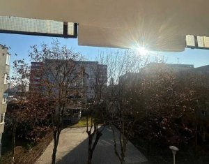 Appartement 3 chambres à vendre dans Cluj-napoca, zone Marasti