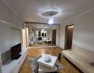 Sale apartment 3 rooms in Cluj-napoca, zone Manastur