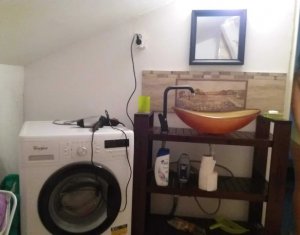 Apartament la casa cu curte proprie, situat in centrul Clujului