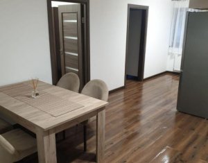 Sale apartment 3 rooms in Floresti