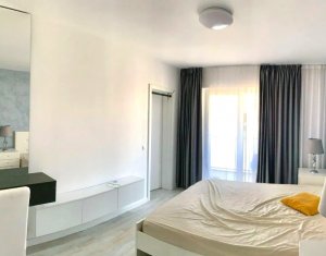 Apartament 3 camere semidecomandat, cartier Europa, 2 parcari, 2 balcoane