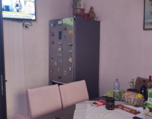 Apartament cu 4 camere de vanzare, etaj intermediar, Kaufland  Marasti