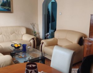 Apartament cu 4 camere de vanzare, etaj intermediar, Kaufland  Marasti