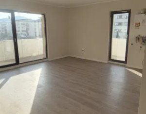 Sale apartment 3 rooms in Floresti