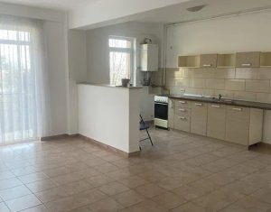 Vanzare apartament 3 camere in imobil tip vila,zona ,,La Terenuri