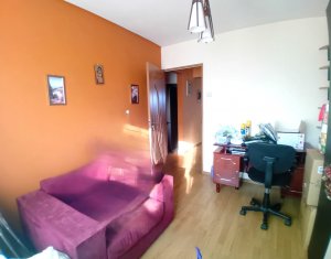 Appartement 3 chambres à vendre dans Cluj-napoca, zone Marasti