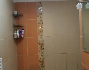 Apartament cu 3 camere decomandat in Gheorgheni et.1 