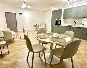 Sale apartment 2 rooms in Floresti