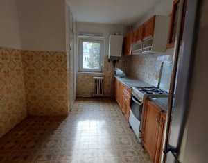 Apartament 4 camere decomandate, 2 bai, etaj 2, zona parcul Rozelor