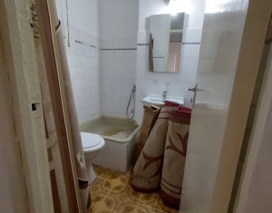 Apartament 4 camere decomandate, 2 bai, etaj 2, zona parcul Rozelor