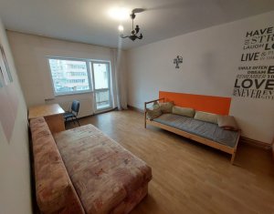 Sale apartment 4 rooms in Cluj-napoca, zone Manastur