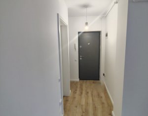 Apartament cu doua camere, decomandat, parcare inclusa, Floresti