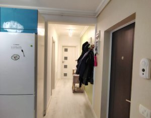 Apartament cu 3 camere cu parcare inclusa, Floresti, Eroilor